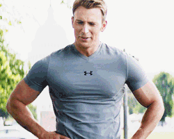 firstavcnger:  #godblessUNDERARMOUR   Oh dear lord. That second