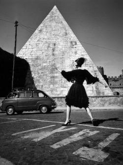 greeneyes55:  Rome 1962 Photo: William Klein 