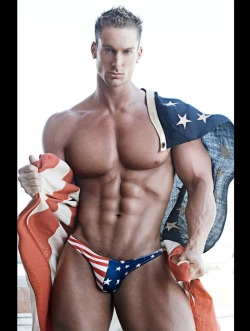 ultimate-men:  Happy July 4th from the UK. x Companion blog: http://theultimatemen.tumblr.com