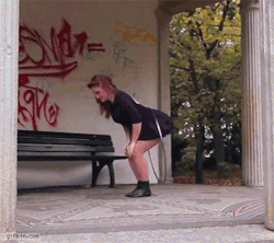 smutblog:  ifindkarma: Well that’s one way to hula hoop…