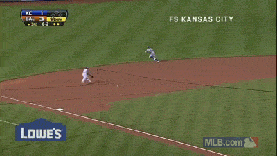 mlb:  This may be the most ridiculous play you see a third baseman