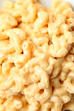 verticalfood:Slow Cooker Mac and Cheese