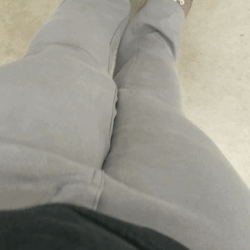 xosylainaxo:  SNEAK PEEEEEK!  I soaked these pants in the laundromat
