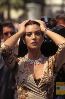 la-bellucci:   Monica Bellucci Cannes 1997   
