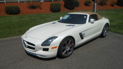 carsandetc:  The Mercedes SLS AMG is, in many ways, a muscle