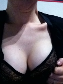 thatsexgirl:  Because I’m bored at work and I have a cute bra.