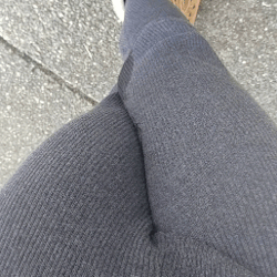 omomeup:Making long, pissy wet stains in my dressy leggings whilst