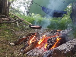 purebushcraft:  No better way to spend a Friday evening. On a