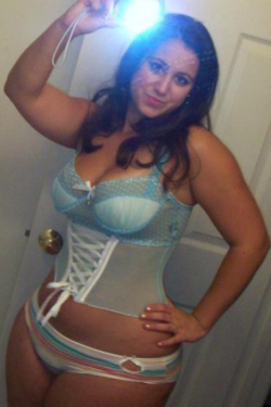 bbwunlimited:  Want her 
