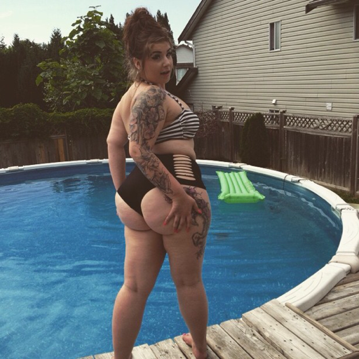 thicksnoww:  With my Baby 