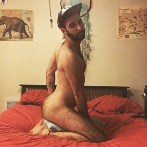 the-iant:  Who wants to rim me? ;) be sure to follow my Instagram