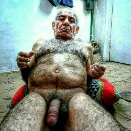 davidnie: Hungry bottom grandpa and hung older man you have to