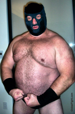 wrestlerswrestlingphotos:  chicago gay daddy bear personals profile