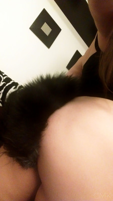 curiousmisskitty:  More tail time.  I can’t help it :p