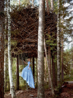 stormtrooperfashion:  Karlie Kloss in “Natural High” by Patrick