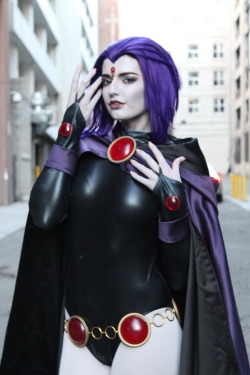 comicbookcosplay:  Raven by Abby Normal Cosplay [facebook.com/abbynormalcosplay]