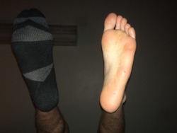 wowsexyfeet:  My soles. With an under armour sock ;)  Altogether