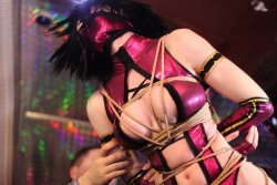sexycosplayblog:  Check out more sexy cosplay on http://animecosplayers.com/cosplay/mileena-in-bondage-cosplayMileena