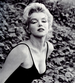 retrospex:  Marilyn Monroe by Gordon Parks - 1956