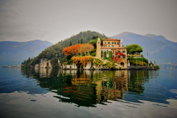 italian-landscapes:  Villa del Balbianello, lago di Como, Lombardia