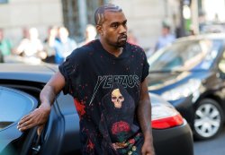 hiphop-related:  Kanye West, Paris Fashion Week, Spring x Summer