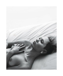 demetriusmarkee:  Miley