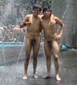gaypegasus:  Latino’s Naked Ride  http://gaypegasus.tumblr.com/