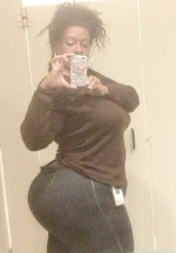 jazziedad:  Ms Nee looking mighty THICK……….ouuchhh   THICK