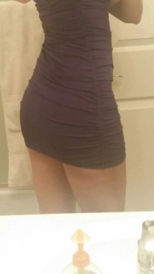 yogababe82:  Dat booty in my new dress!  Headed to Vegas tomorrow.