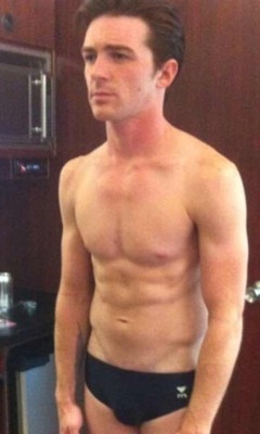 male-and-others-drugs:  Drake Bell naked
