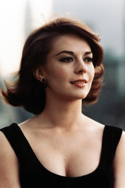 nateliewood:  Natalie Wood, photographed by William Claxton,