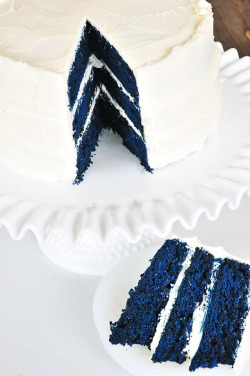 thecakebar:  Blue Velvet Cake Recipe  Woah! Blue?!