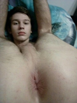 master-t-j:Over 9,000 posts of the hottest bottom boys on tumblr.Submit