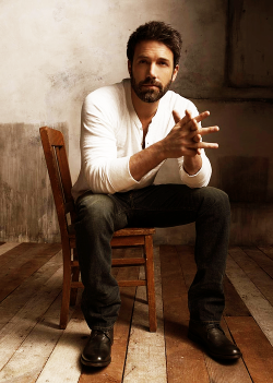 bearded-ness:  Ben Affleck  Not usually an actor I crush on,