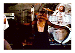 hughes4561:Fleetwood Mac - Rihannon (live in studio ‘76) Rosebud