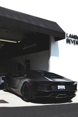 envyavenue:  Lamborghini Aventador Matte Black | EnvyAvenue
