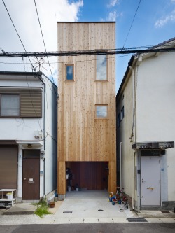 ombuarchitecture:  House in Nada by Fujiwarramuro Architects