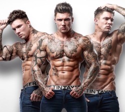 exclusivekiks:  Andrew England, fitness model from the UK gets
