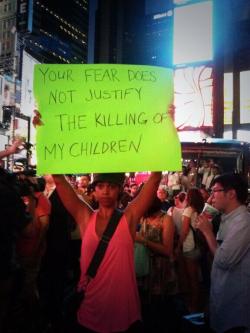 thechanelmuse:  The Trayvon Martin rally in NYC marched 30 blocks