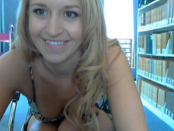 strokemypuss:  gingerbanks:  Follow my blog and send me an ask