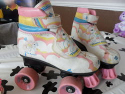 glittervajayjayy:  Vintage My Little Pony roller skates! These