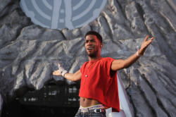 coslive:  Kid Cudi was joined by MGMT and HAIM at Coachella yesterday.