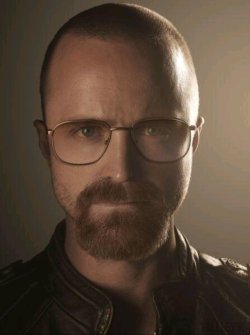 dailybreakingbad:  This picture of Jesse as Heisenburghttp://dailybreakingbad.tumblr.com/