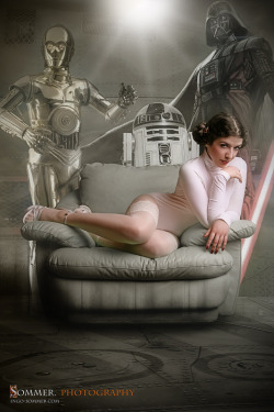 cosplayiscool:  Leia by la-esmeraldaCheck out http://cosplayiscool.tumblr.com