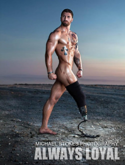 wickedgayblog:    Wounded Veterans Bare All in Photographer’s
