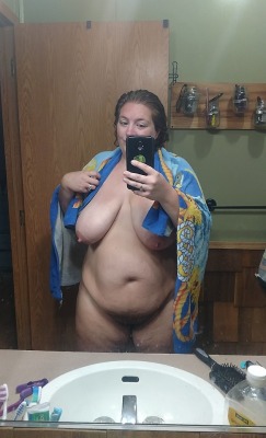 sbird1013:  Fresh from the shower!  Great body. Love the nips.