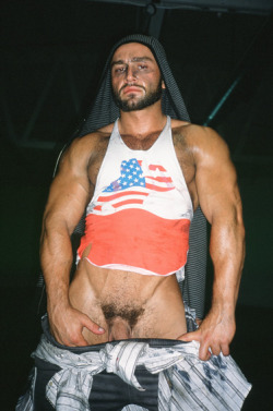 bravermonster:  that boy is a monster Francois Sagat in L.A.