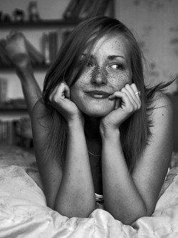gusstoys:  Freckles smile 