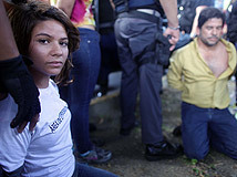Manifestantes arrestados en la UPR la semana pasada.  This picture