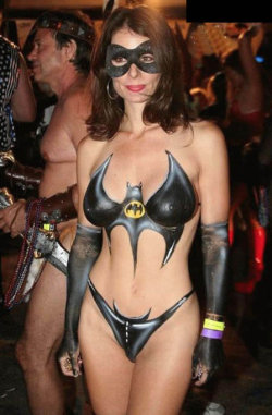 nowthatssexy:  Best Batgirl ever.   Damn I love it!!